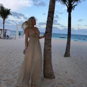 Meet your Posher, Alina